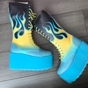 YRU Bloq Flame Platform Boots